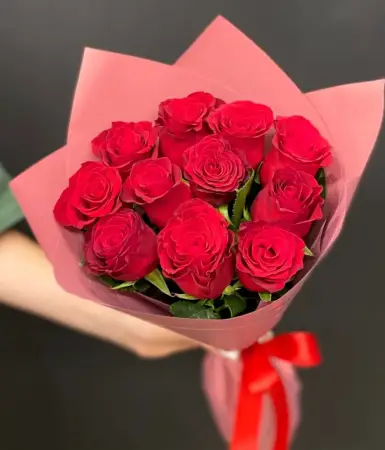 Букет из 11 роз полных любви